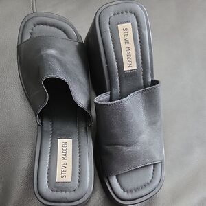 Steve Madden Black Leather Mules